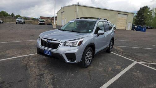 Ice Silver Metallic 2019 Subaru Forester Premium