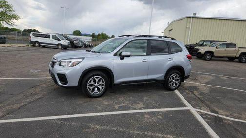 Ice Silver Metallic 2019 Subaru Forester Premium