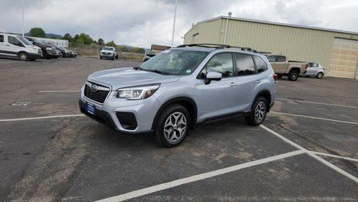 Ice Silver Metallic 2019 Subaru Forester Premium