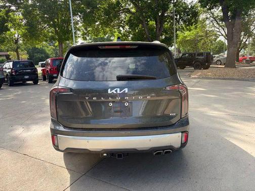 Gravity Gray 2024 Kia Telluride SX Prestige