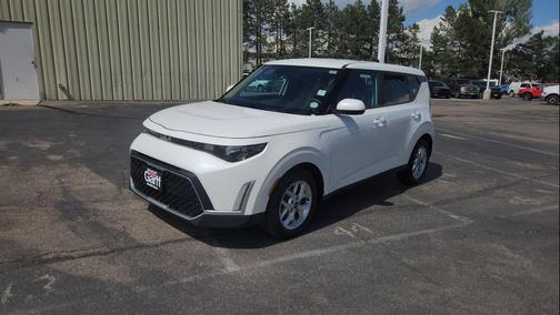 Snow White Pearl 2023 Kia Soul S