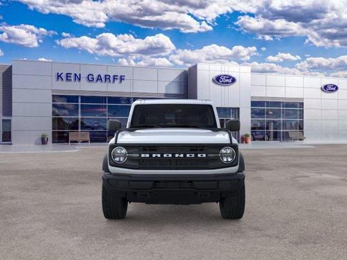 Oxford White 2026 Ford Bronco Base