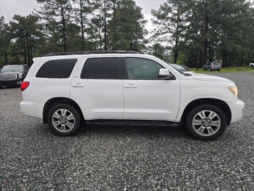 2015 Toyota Sequoia SR5