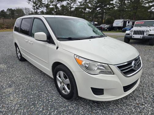 2011 Volkswagen Routan SEL