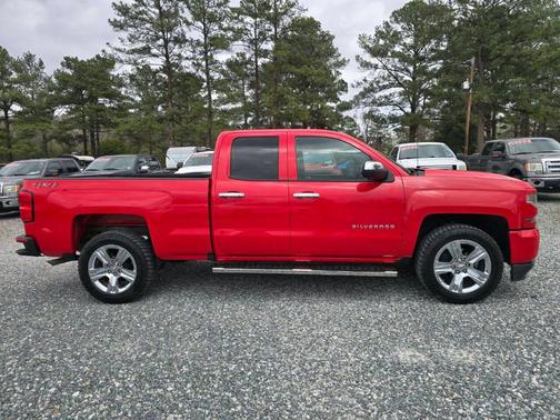 2018 Chevrolet Silverado 1500 Custom