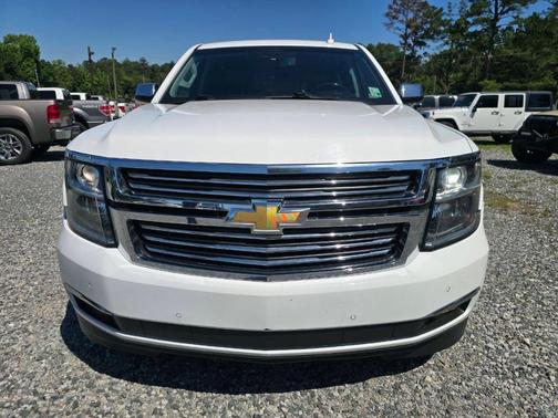 White 2018 Chevrolet Suburban Premier