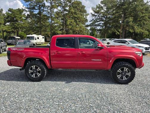 2017 Toyota Tacoma TRD Sport