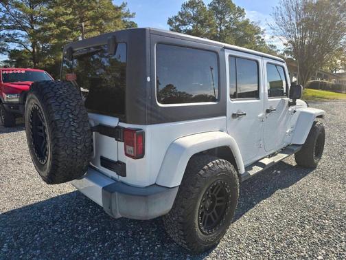 2016 Jeep Wrangler Unlimited Sahara