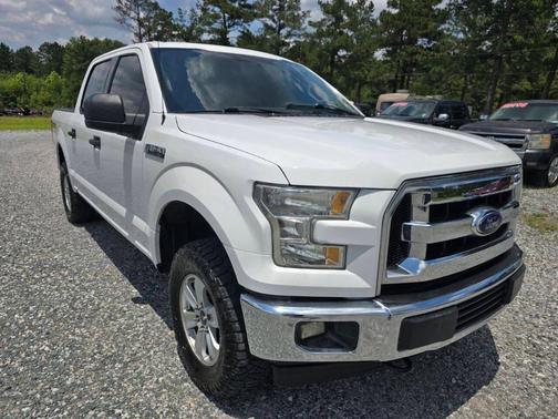 White 2017 Ford F-150 XLT