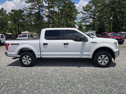 White 2017 Ford F-150 XLT