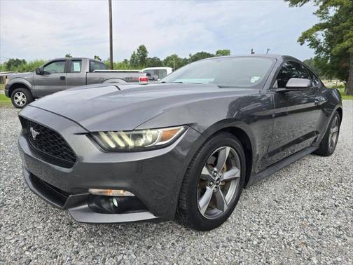2016 Ford Mustang V6