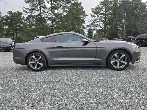 2016 Ford Mustang V6
