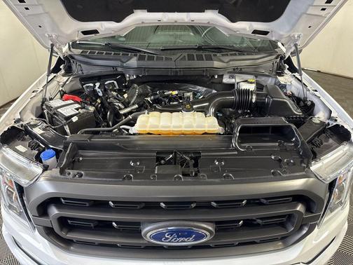 Oxford White 2023 Ford F-150 XLT