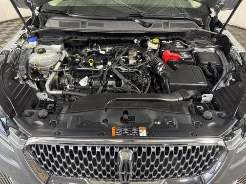 Silver Radiance Metallic Clearcoat 2022 Lincoln Corsair Reserve
