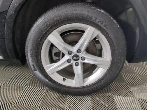 2023 Audi Q5 40 Premium