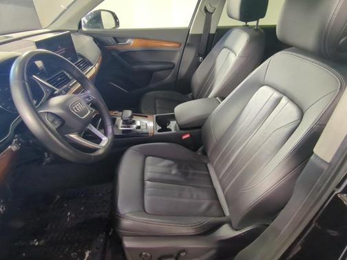 2023 Audi Q5 40 Premium
