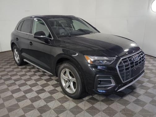 2023 Audi Q5 40 Premium