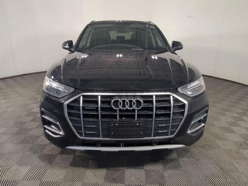 2023 Audi Q5 40 Premium