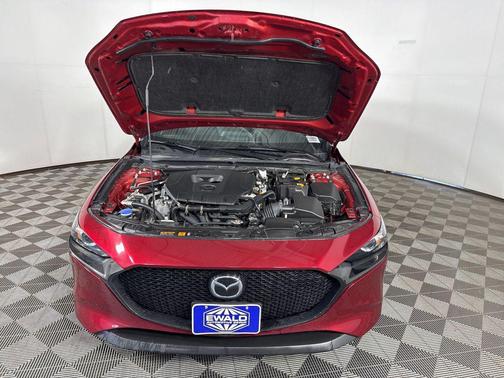 2023 Mazda Mazda3 FWD w/Preferred Package