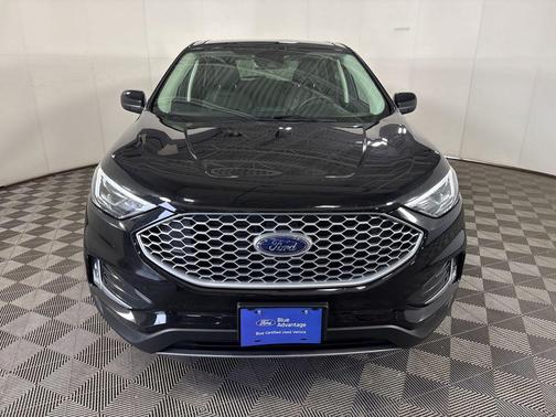 Black Metallic 2024 Ford Edge SEL