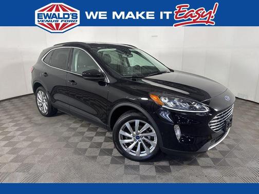 Agate Black Metallic 2022 Ford Escape Titanium