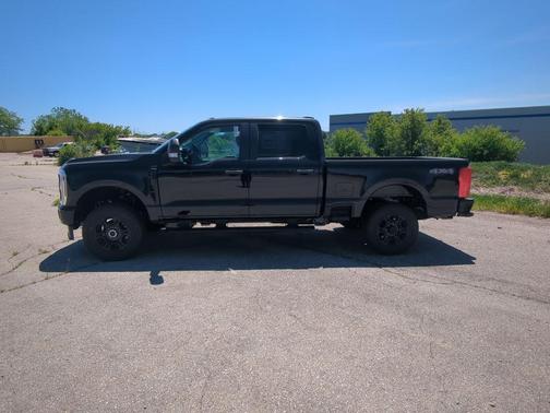 Agate Black Metallic 2026 Ford F-250 XL