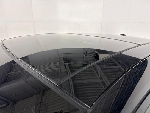 Super Black 2023 Nissan Maxima SL