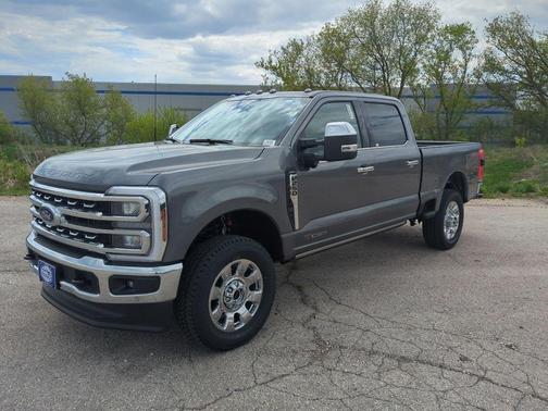 Carbonized Gray Metallic 2026 Ford F-250 Lariat
