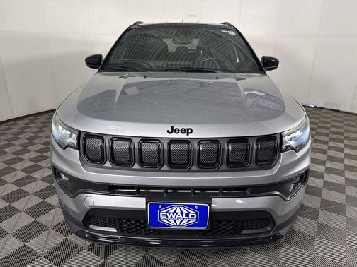 Billet Silver Metallic Clearcoat 2022 Jeep Compass Latitude