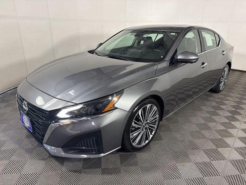 Gun Metallic 2023 Nissan Altima 2.5 SL