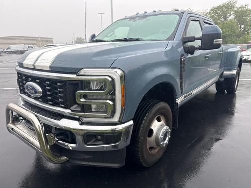 Azure Gray Metallic Tri-Coat 2023 Ford F-350 Lariat