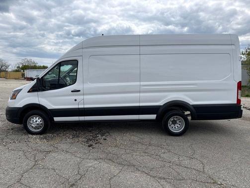 Oxford White 2022 Ford Transit-350 Base