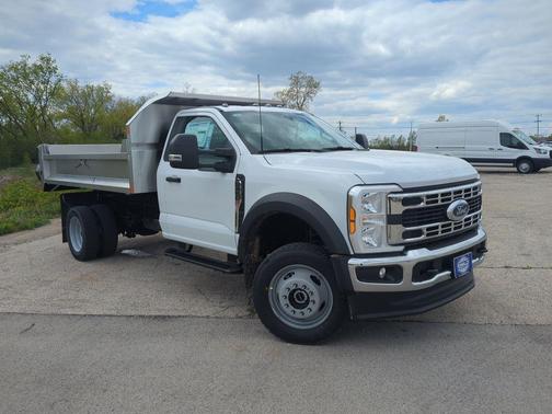 Oxford White 2026 Ford F-450 DRW