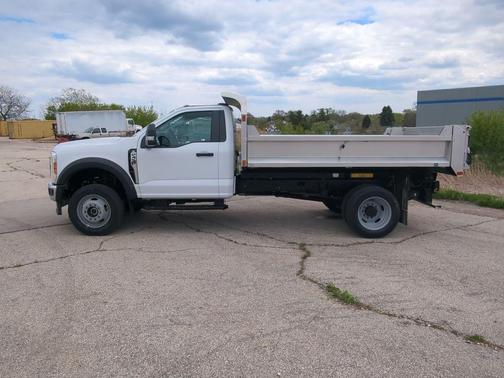 Oxford White 2026 Ford F-450 DRW