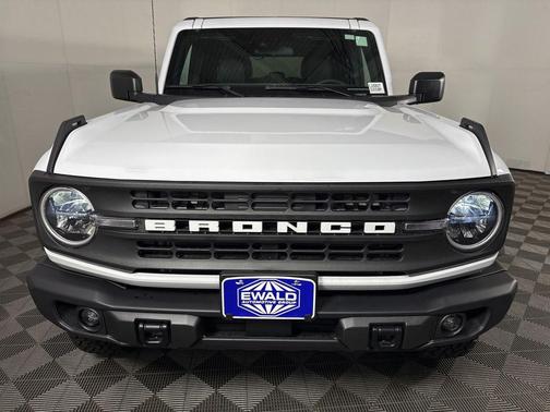 Oxford White 2026 Ford Bronco Big Bend