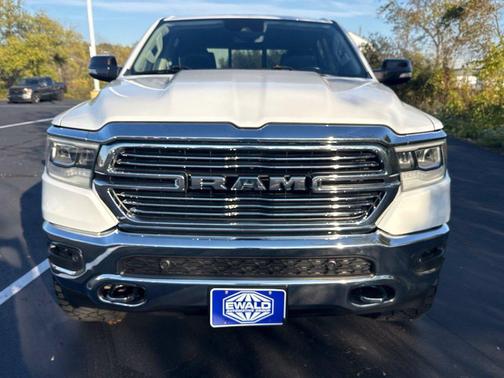 Bright White Clearcoat 2022 RAM 1500 Laramie