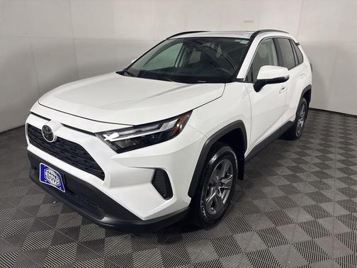 Ice Cap 2023 Toyota RAV4 XLE