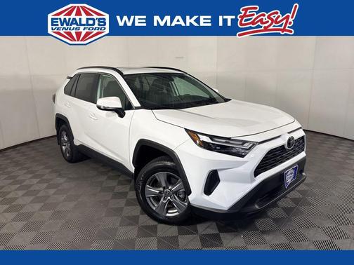 Ice Cap 2023 Toyota RAV4 XLE