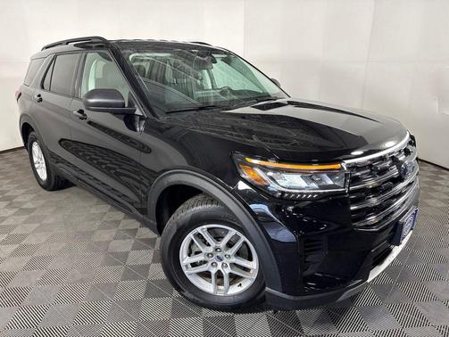 Agate Black Metallic 2026 Ford Explorer Active