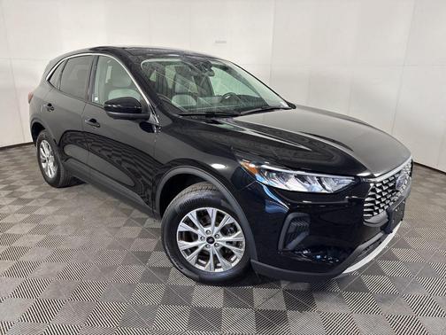Agate Black Metallic 2023 Ford Escape Active