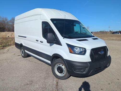 Oxford White 2025 Ford Transit-250 Base