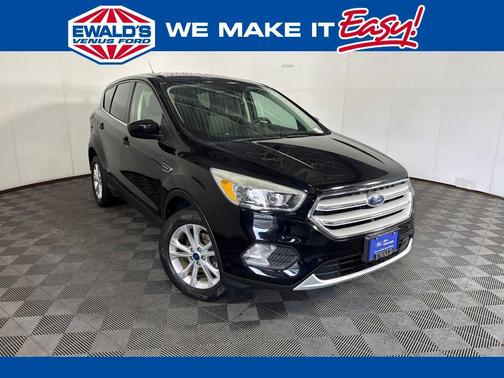 Black Metallic 2019 Ford Escape SE