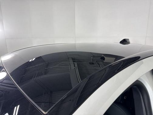 Star White Metallic Tri-Coat 2025 Ford Mustang Mach-E GT