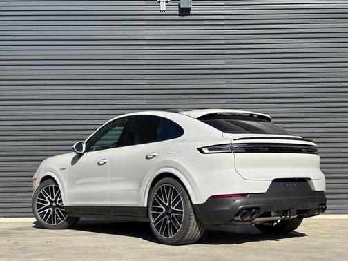 2026 Porsche Cayenne Base