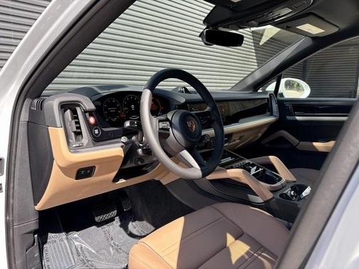 2026 Porsche Cayenne AWD