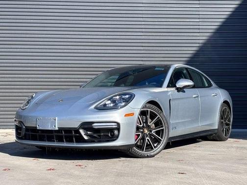 2019 Porsche Panamera GTS