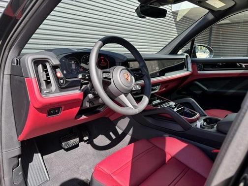 2026 Porsche Cayenne Base