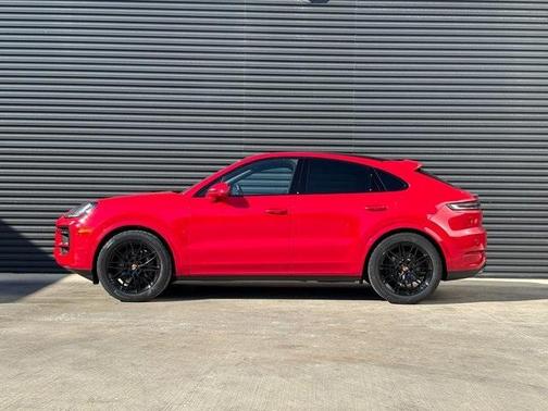 2025 Porsche Cayenne AWD