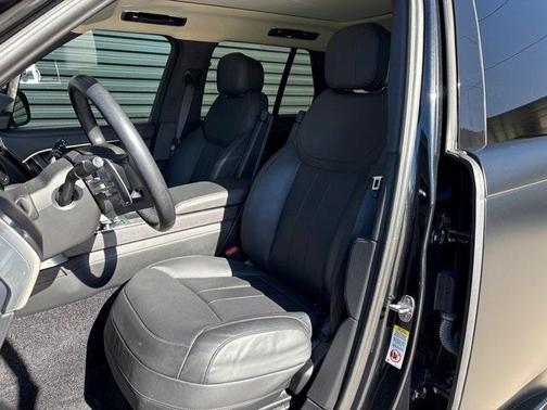 2023 Land Rover Range Rover P530 SE