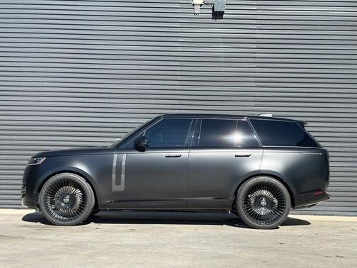 2023 Land Rover Range Rover P530 SE